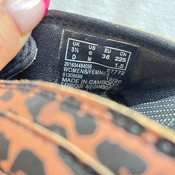 Clarks Cloudsteppers 6 Sandals Thong Animal Leopard Print Black Tan Brown - Picture 10 of 12